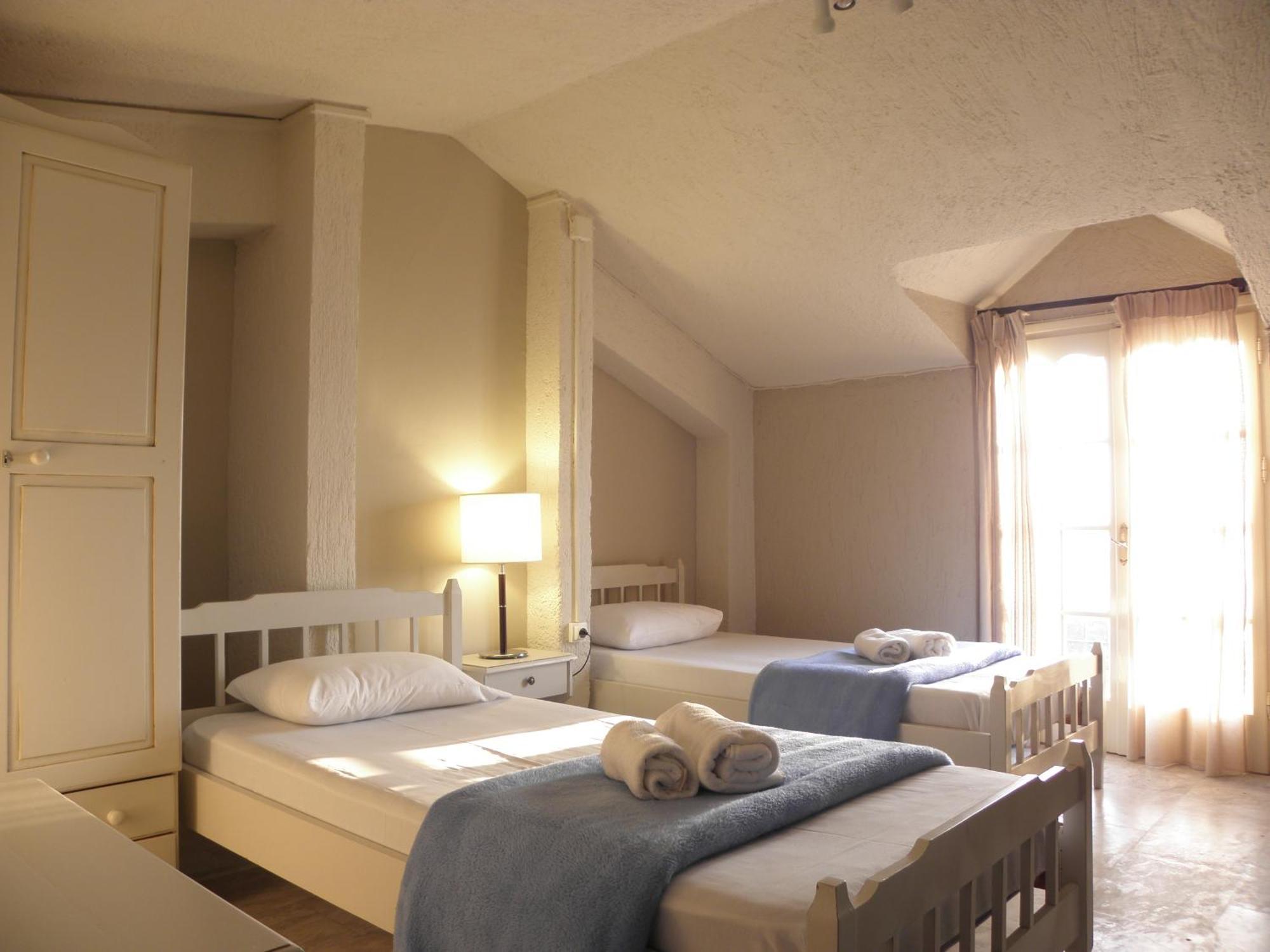Irilena Studios And Apartments Lassi  Room photo